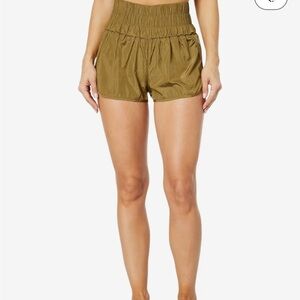 People Women's Way Home Shorts army green size small